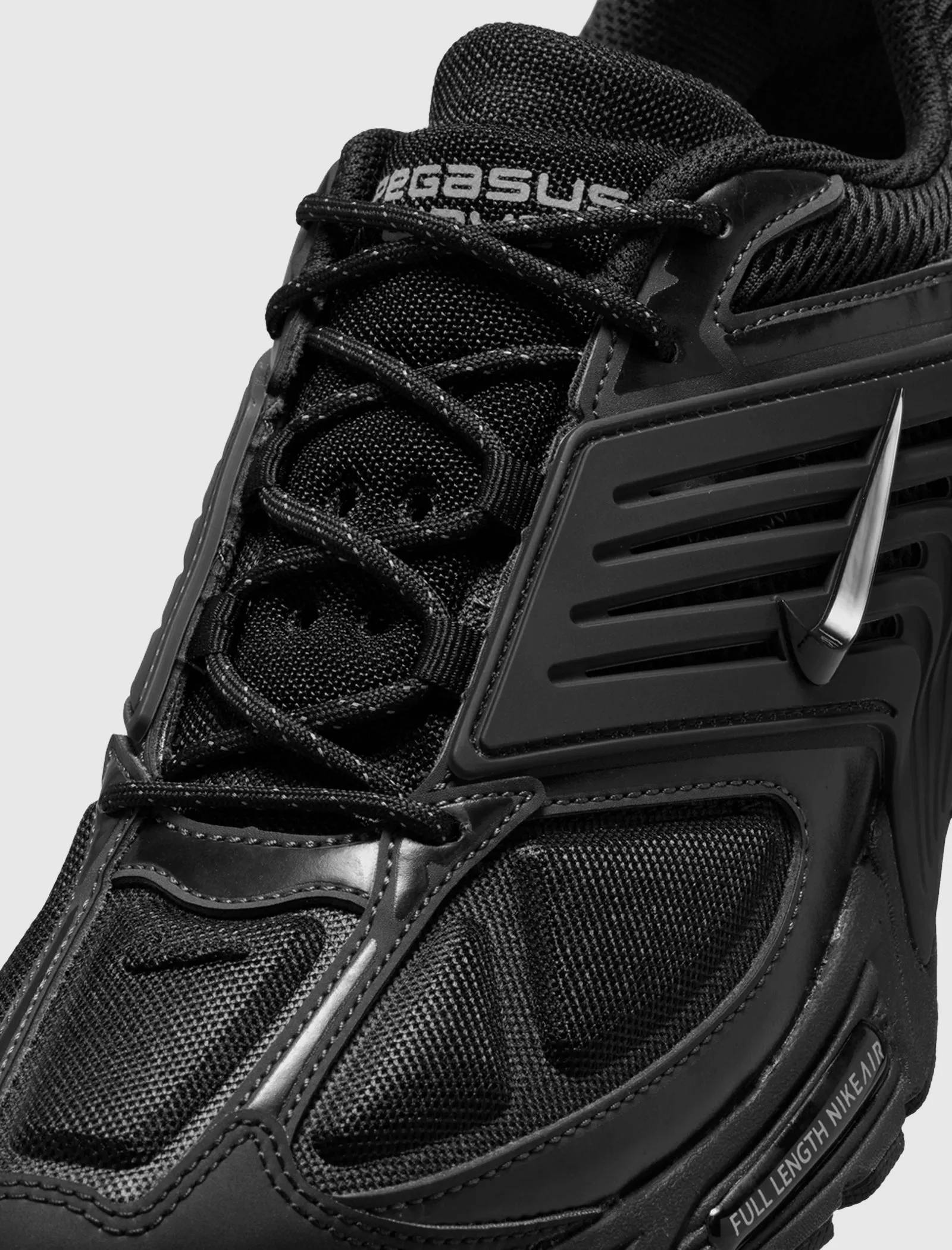AIR PEGASUS WAVE "BLACK AND METALLIC SILVER"