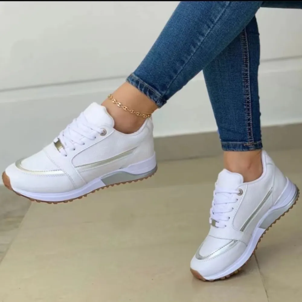 Aoife Chic Orthopedic Trainers | Stylish Comfort Sneakers for Active Days | Durable & Elegant