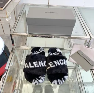 BLACK BB FUR SLIPPERS