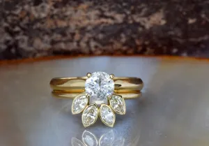 Bridal set rings yellow gold-Diamond Cluster wedding set-Flower jewelry ring-Art deco wedding ring set-4 prong engagement-curved band set