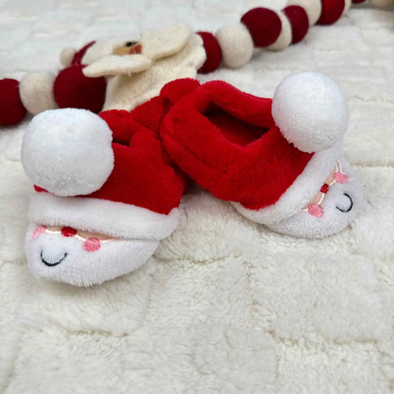 Carter's FOOTWEAR slippers