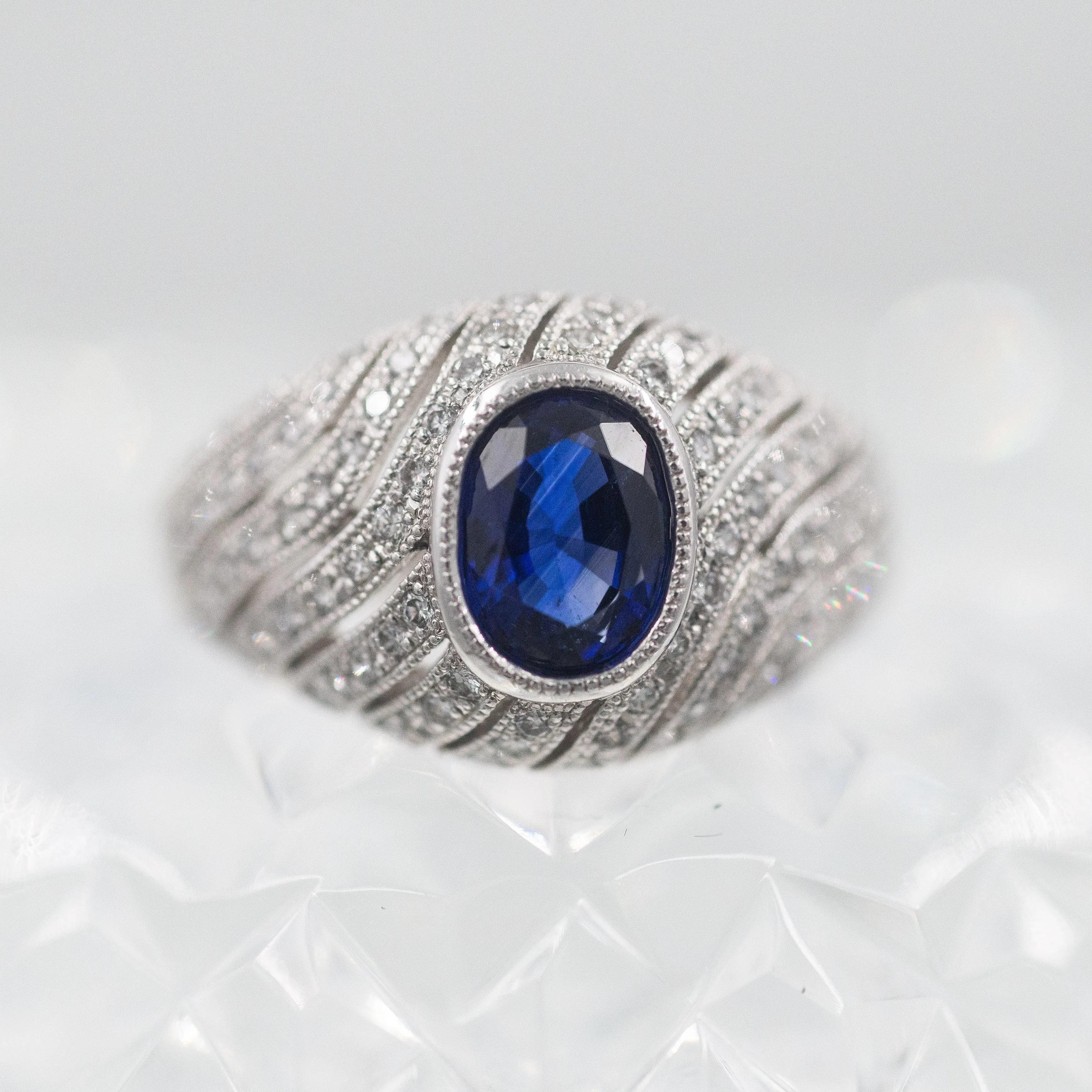 Ceylon Sapphire and Pavé Diamond Waves Ring c1990