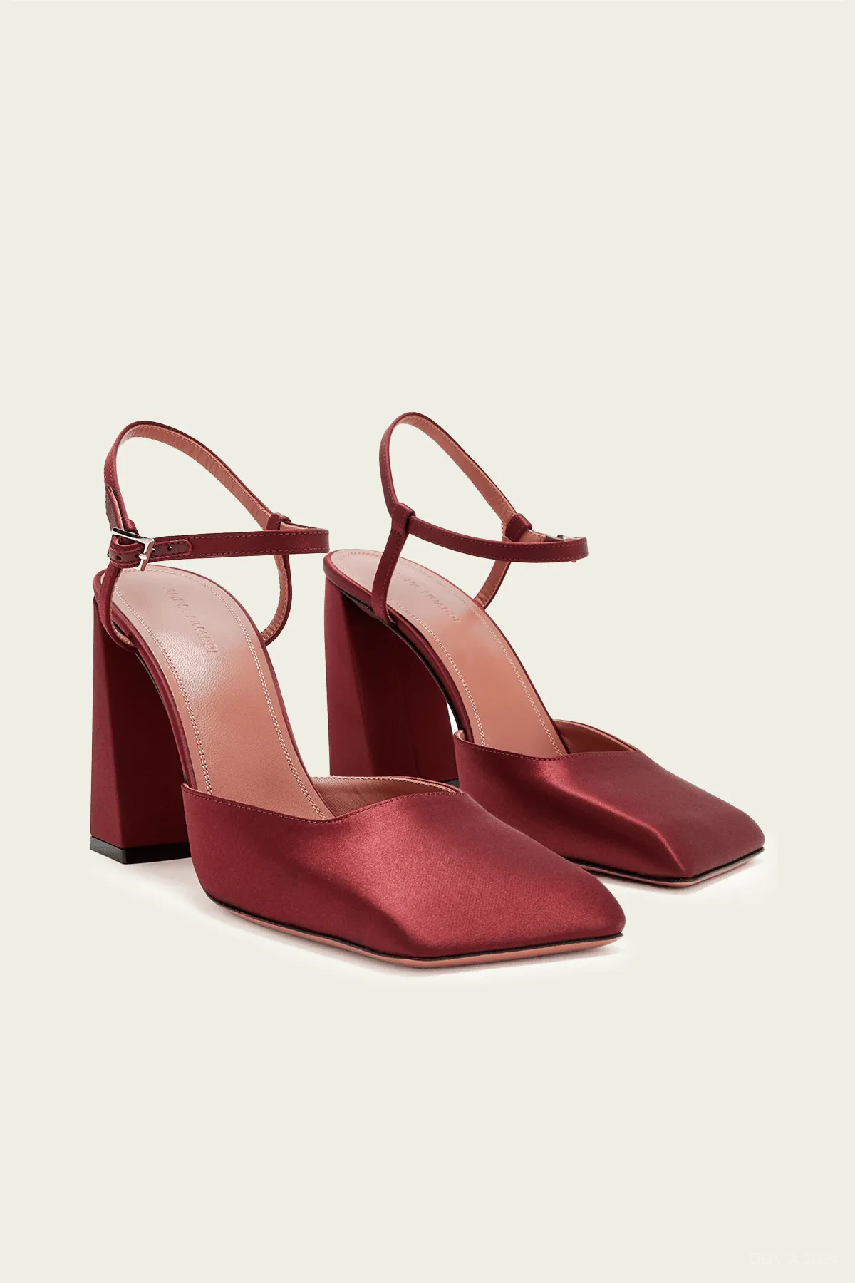 Charlotte Pump in Satin Wine