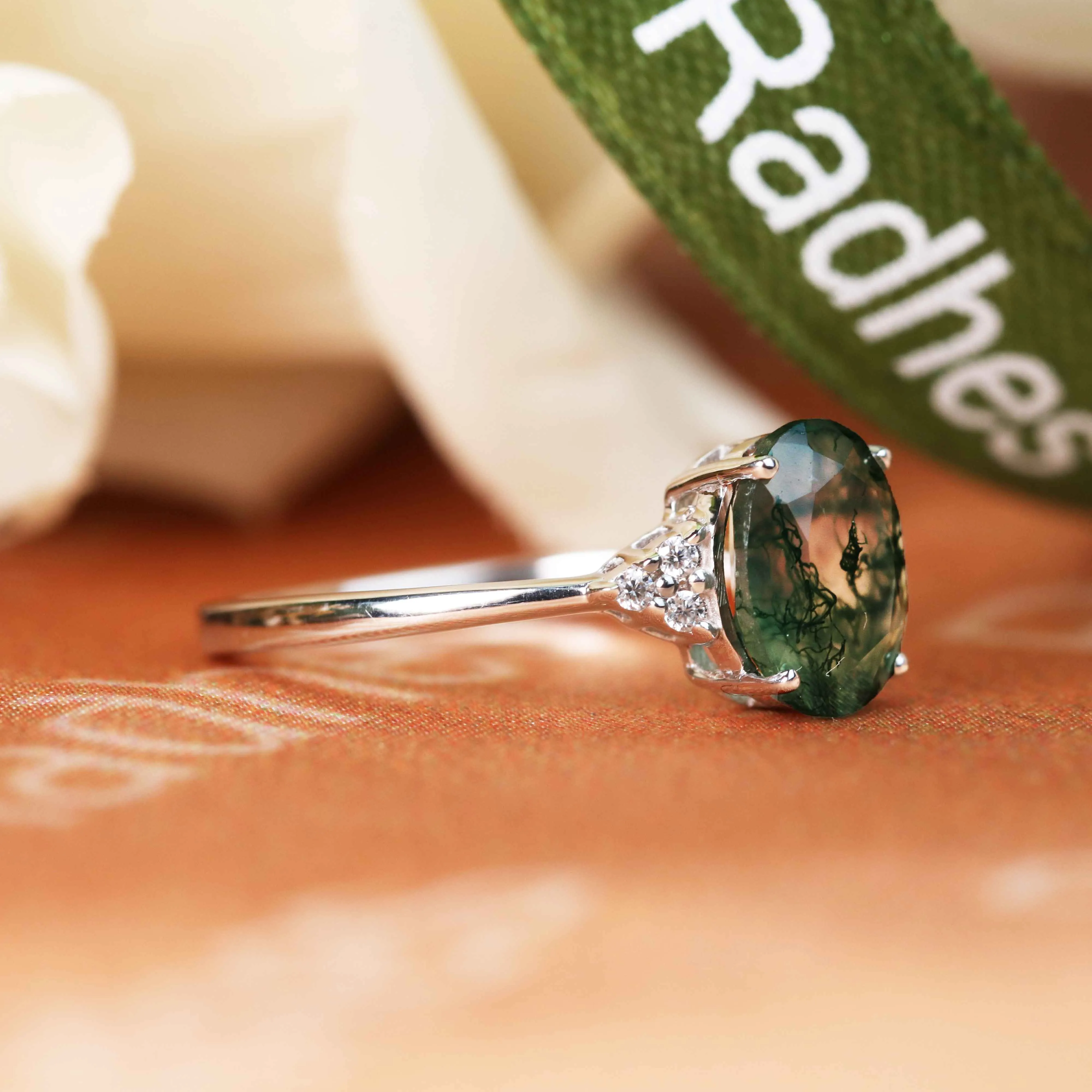 Classic 7 Stone 1.1 carat Oval Cut Moss Green Agate and Diamond Plain Shank Wedding Ring in White Gold