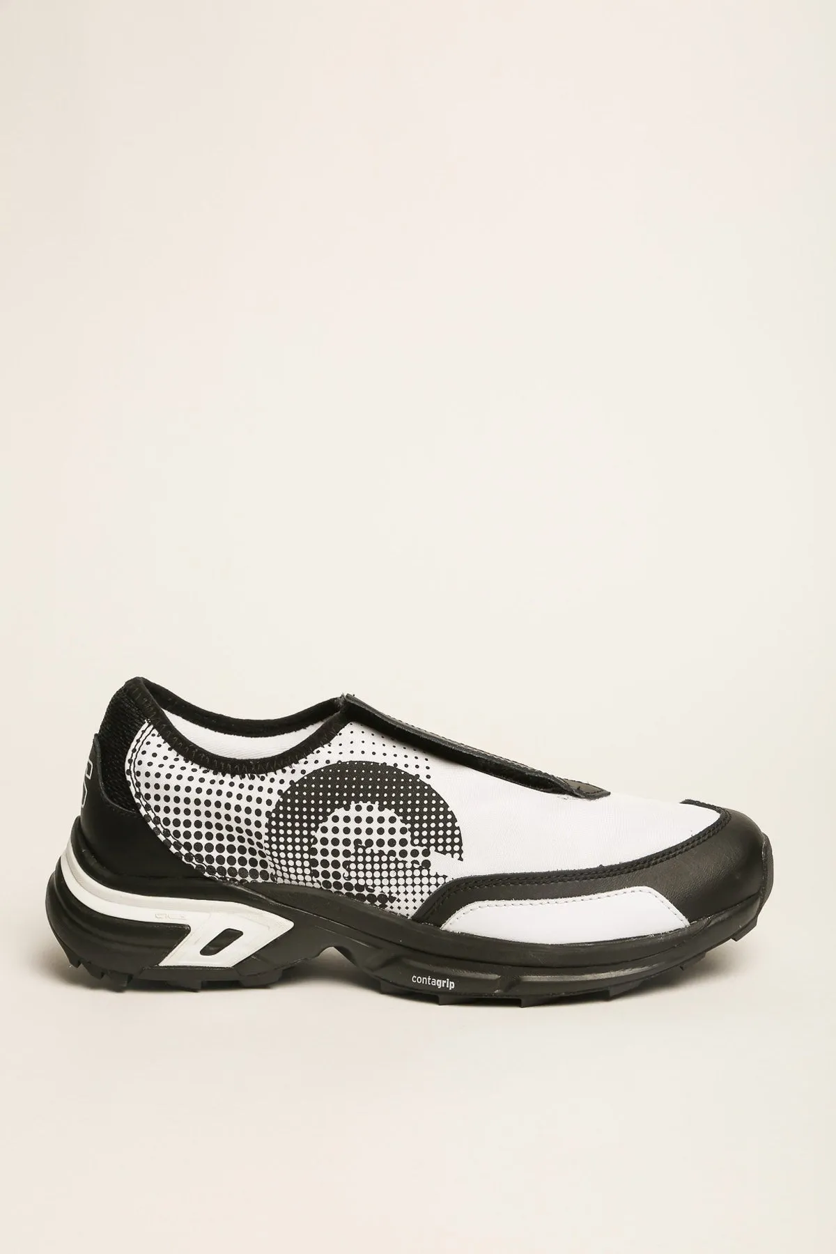 COMME DES GARÇONS HOMME PLUS | SALOMON SR901E SNEAKERS