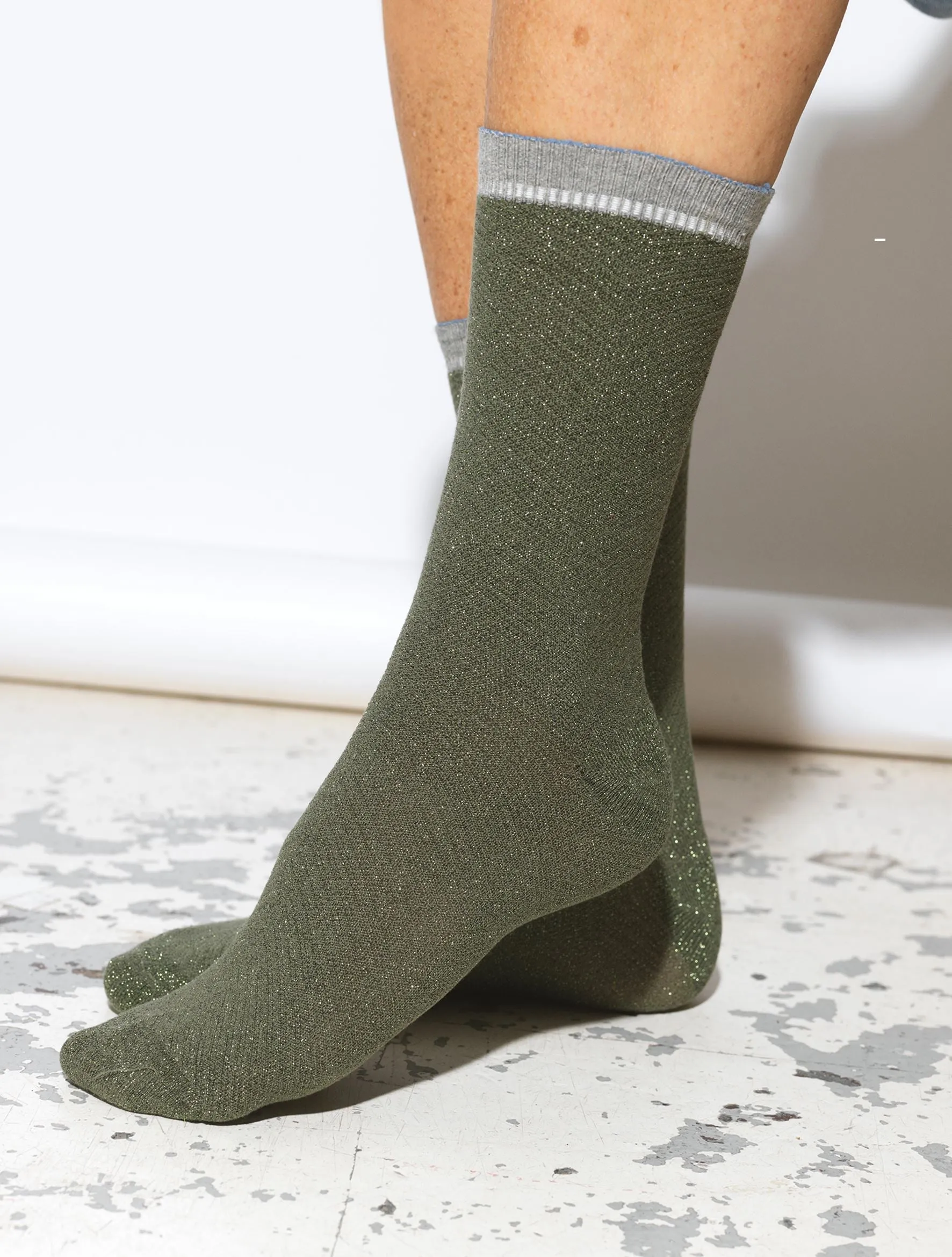 Dana Herringbone Frill