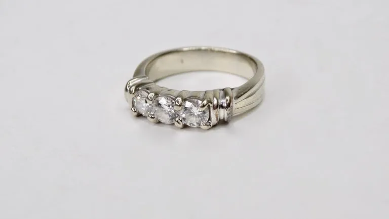 Diamond 1 Carat  14k White Gold Engagement Ring
