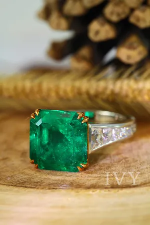 Emerald and Diamond Ring