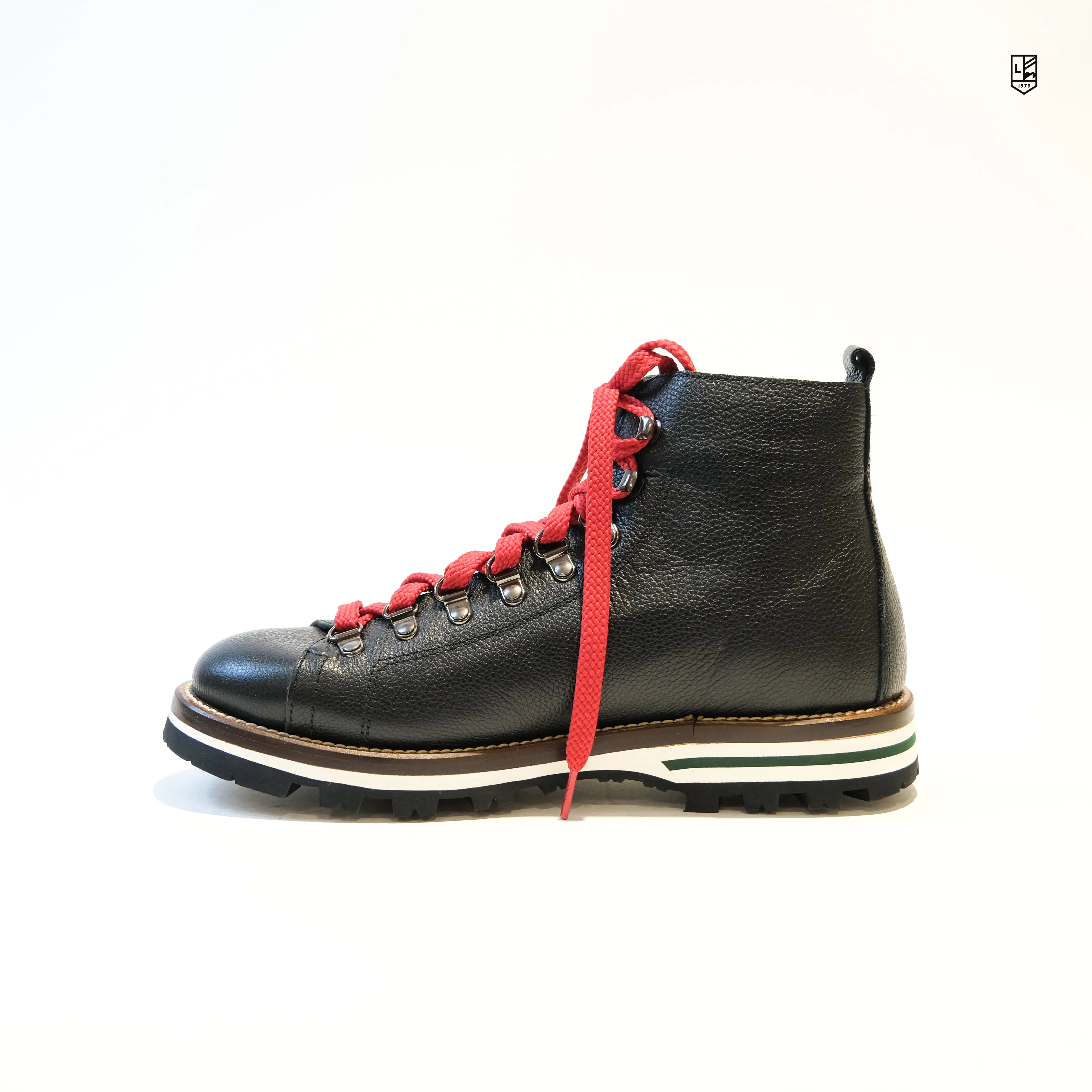 Falcade Hammered Leather M
