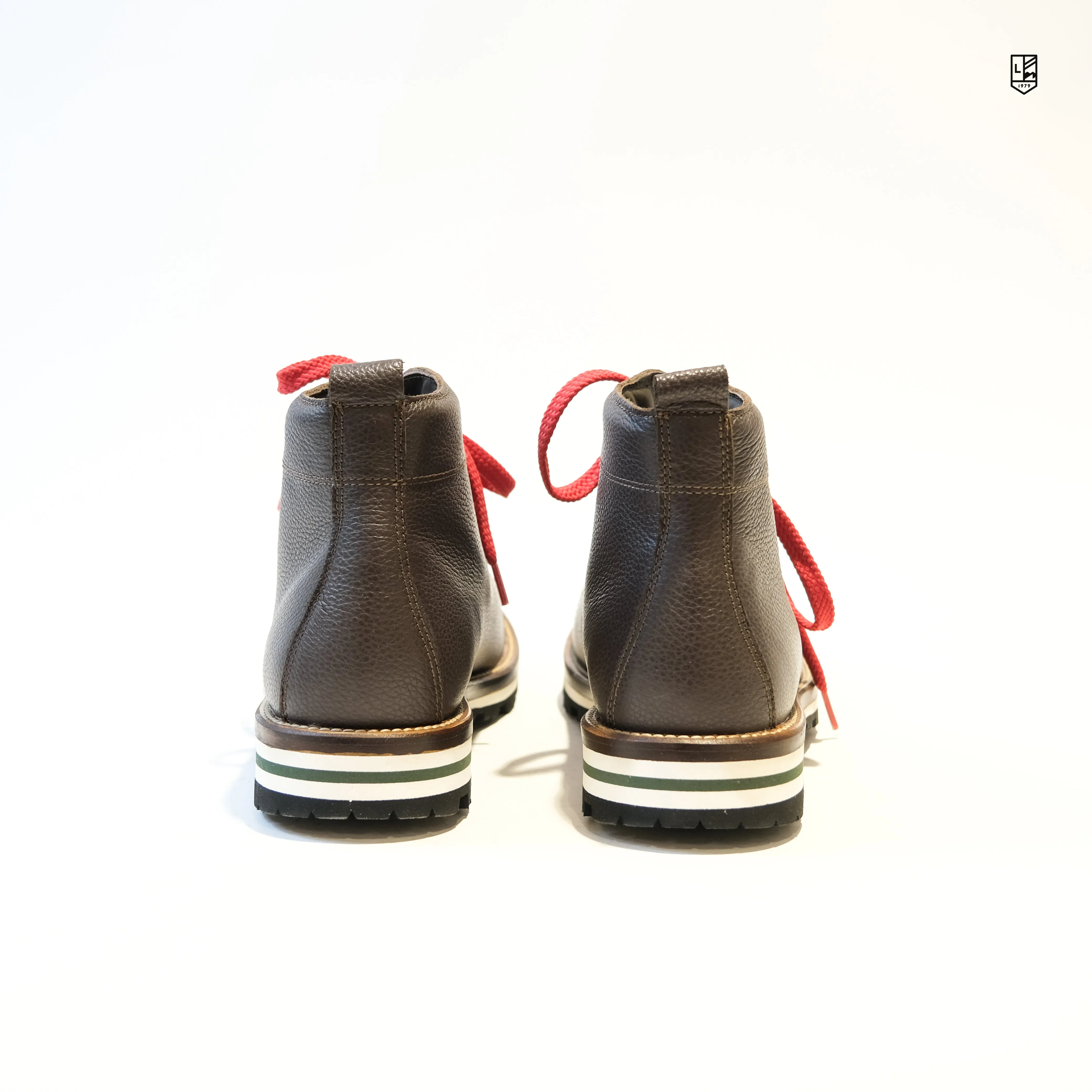 Falcade Hammered Leather M