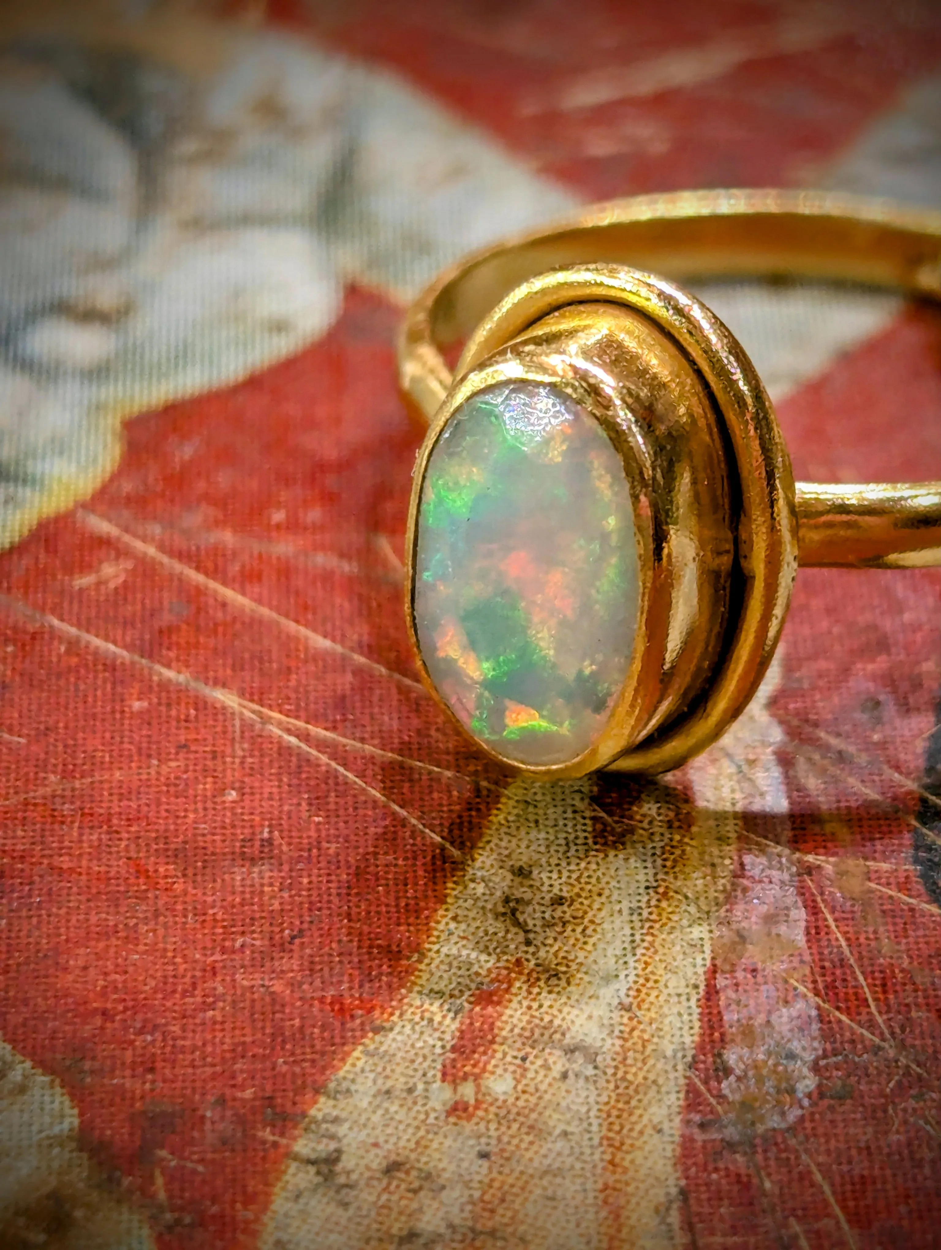 Fine jewelled rings