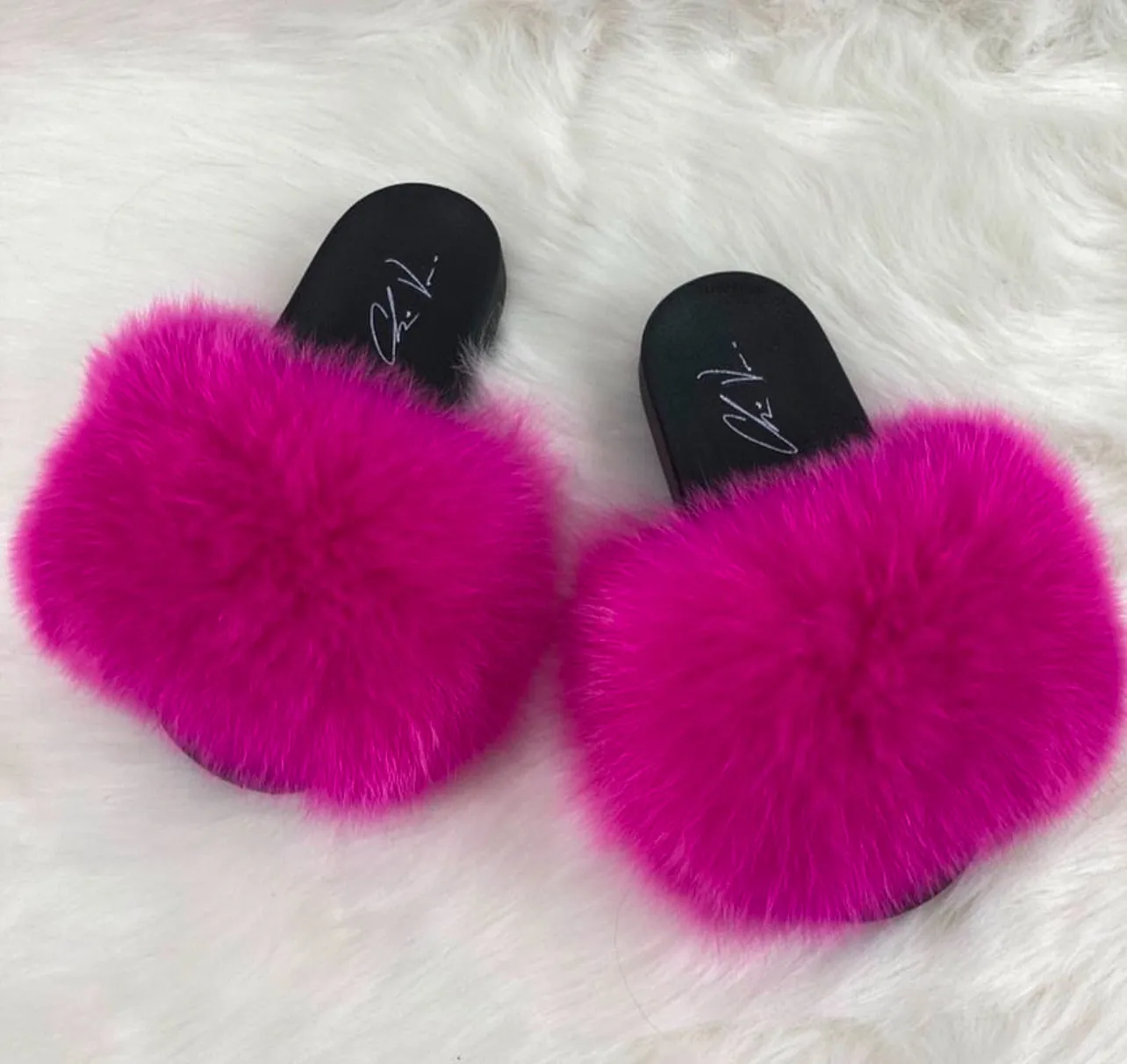 Fur Slides- Fuchsia