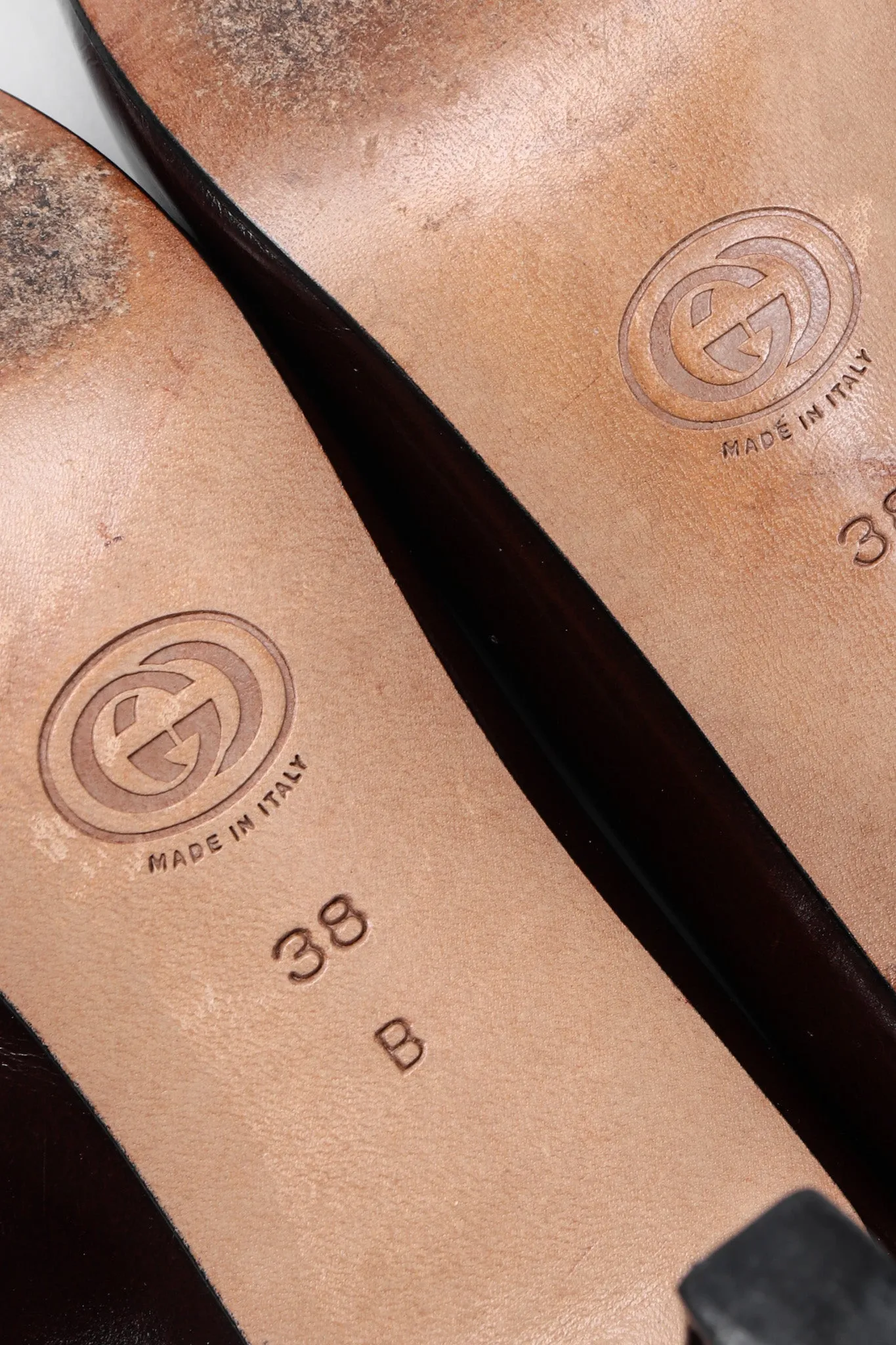 GG Logo Peekaboo Heels