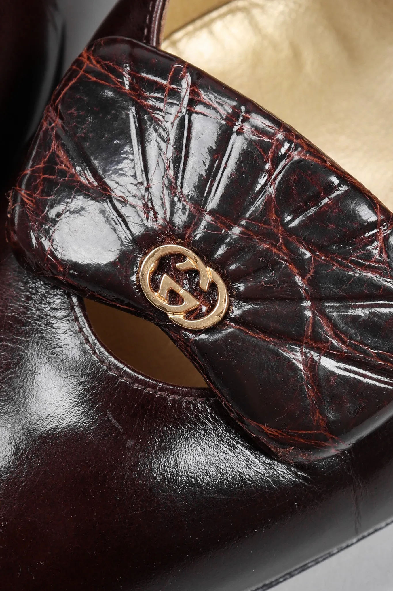 GG Logo Peekaboo Heels