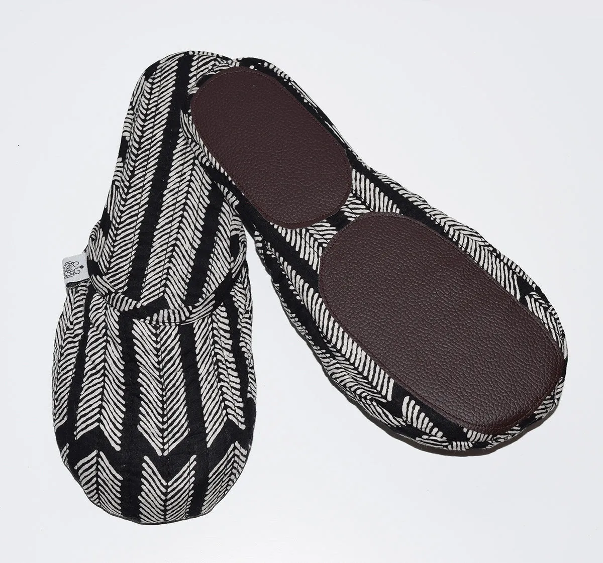 House Slippers | Aiko Black