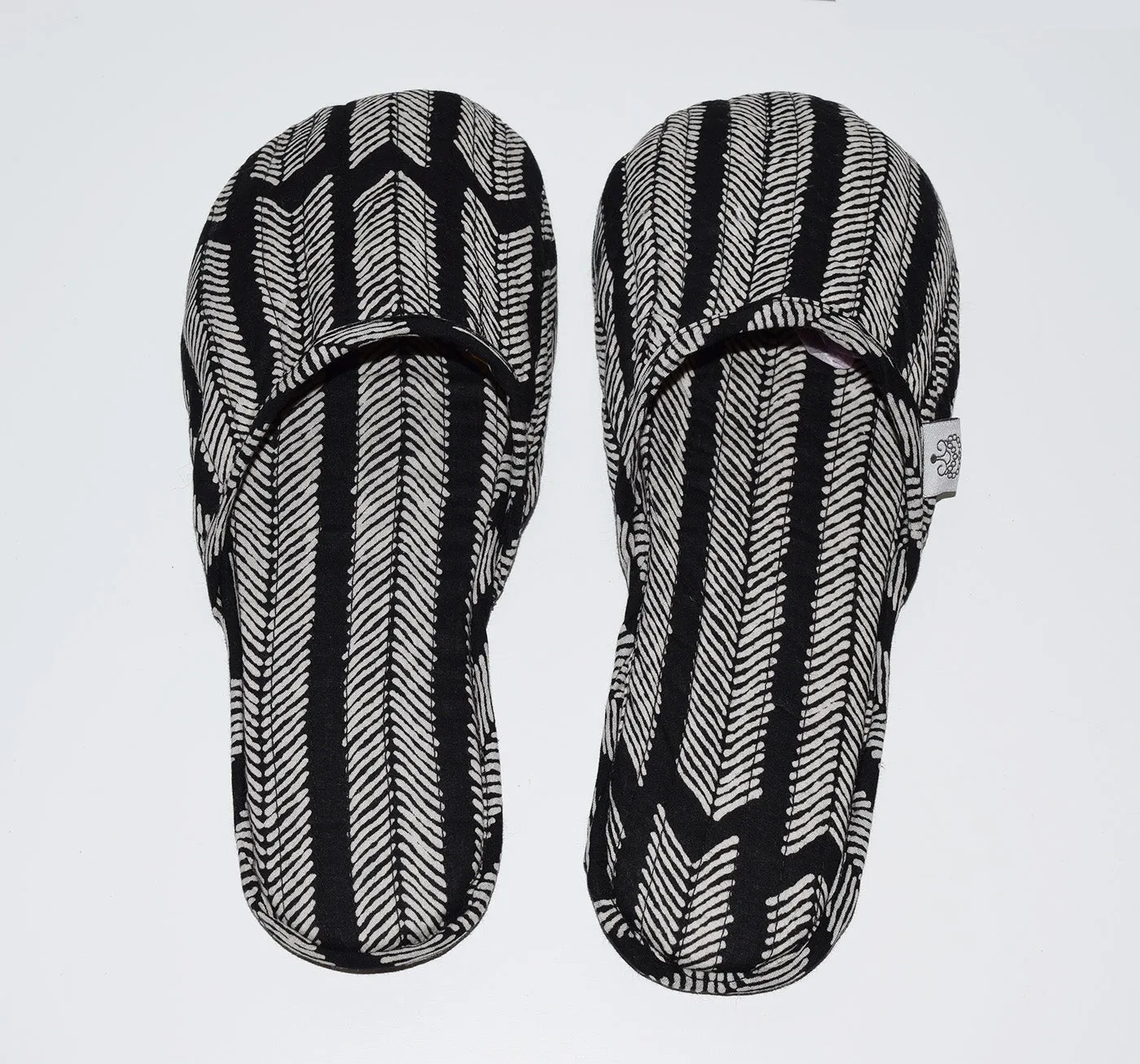 House Slippers | Aiko Black