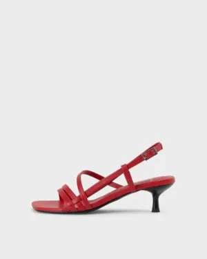 Jonna Heel in Bright