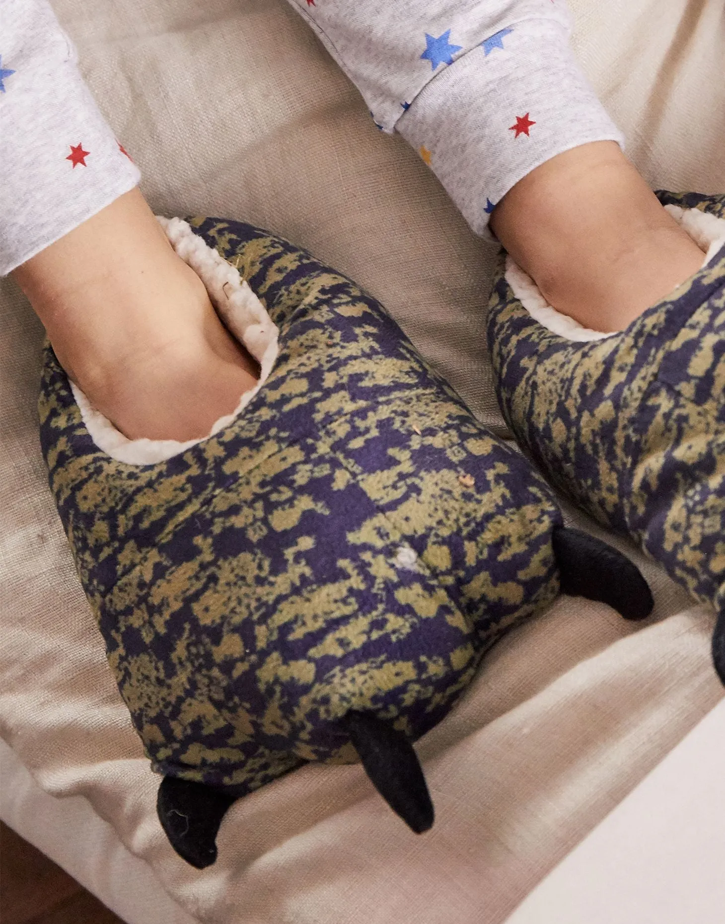 Joules Clawsome Monster Claw Slippers - Medium Khaki