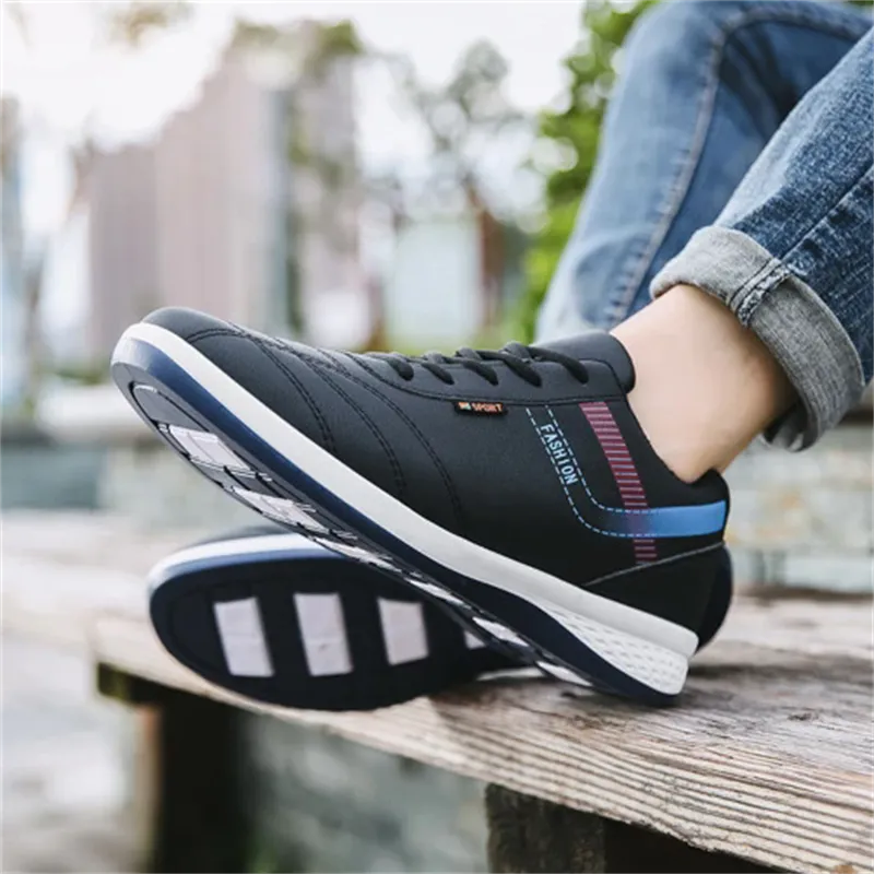 Male Lightweight Lace-up Fitness Training Sneakers