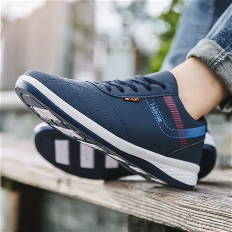 Male Lightweight Lace-up Fitness Training Sneakers