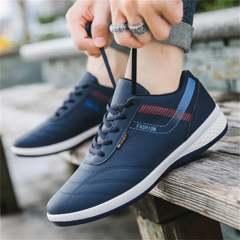 Male Lightweight Lace-up Fitness Training Sneakers