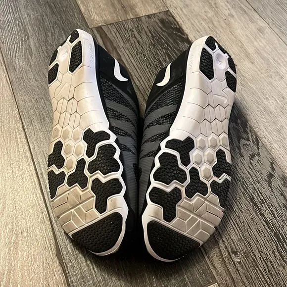 Men’s Nike Training Sneakers Flywire