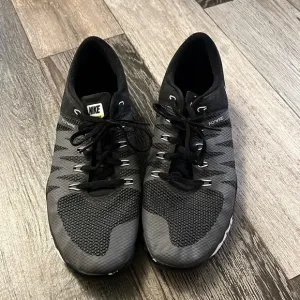 Men’s Nike Training Sneakers Flywire
