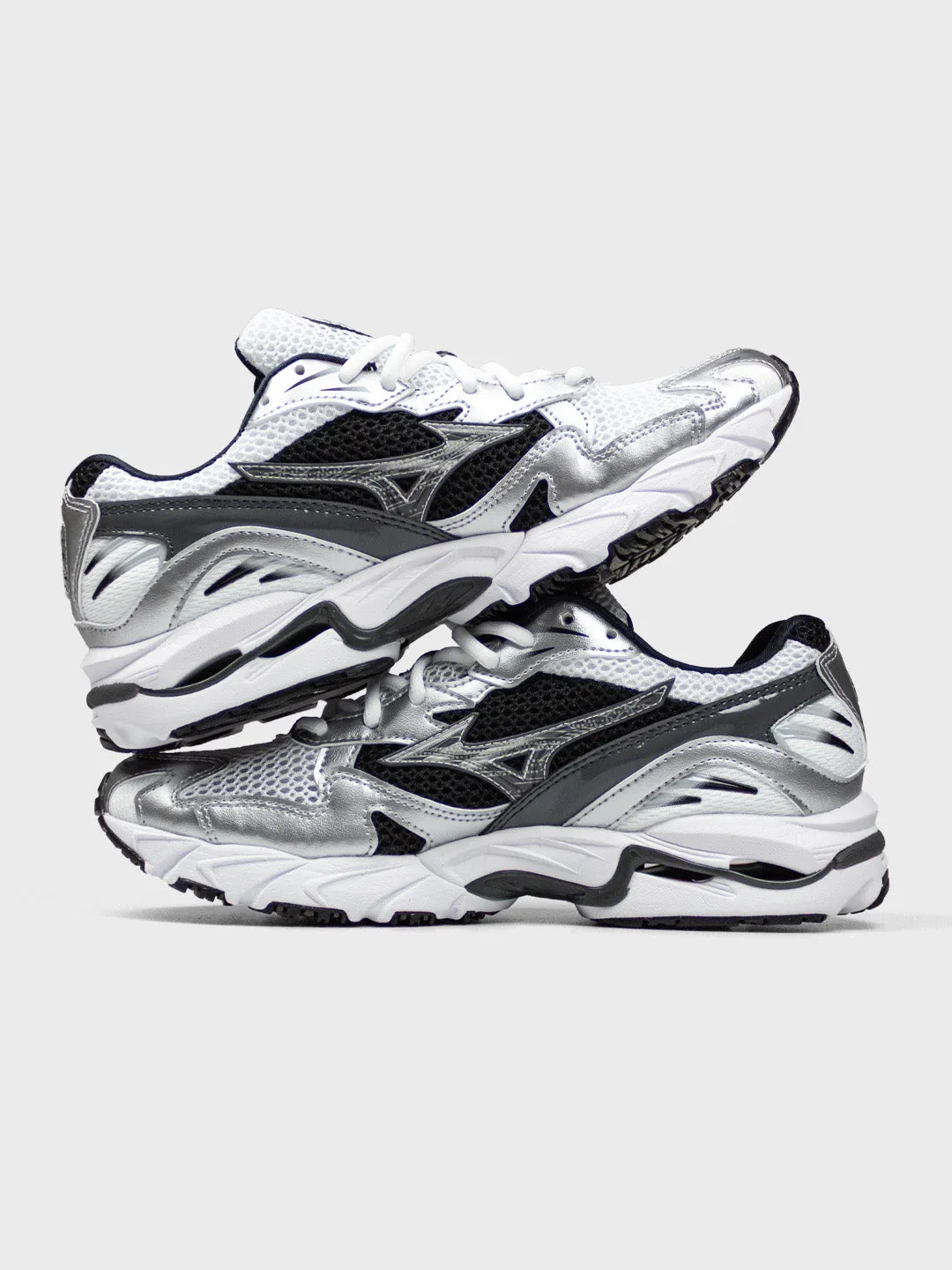 Mizuno Wave Rider 10 Sneakers | White/Silver