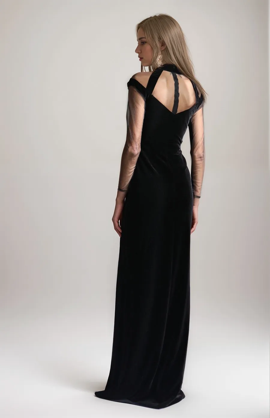 Modern Tulle Mesh Long Sleeves Thigh Slit Black Velvet Dress