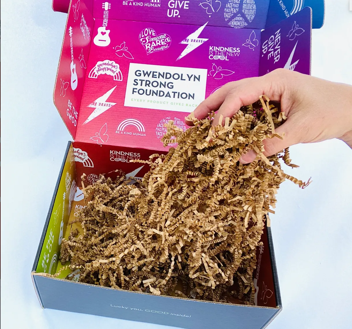 NEVER GIVE UP. GIFT BOX