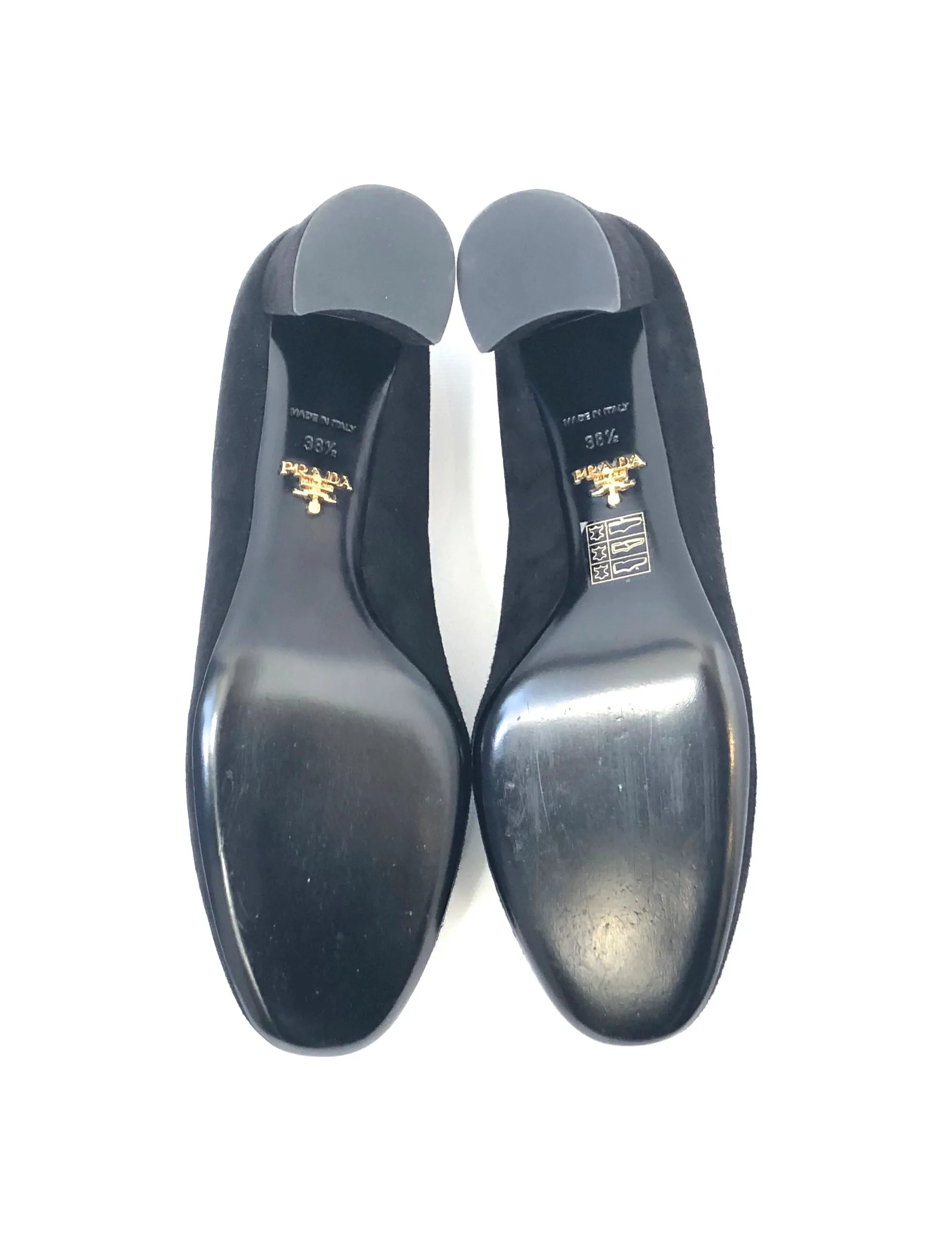 NEW Prada Suede Buckle Pump Size 38.5 It (8.5 Us)
