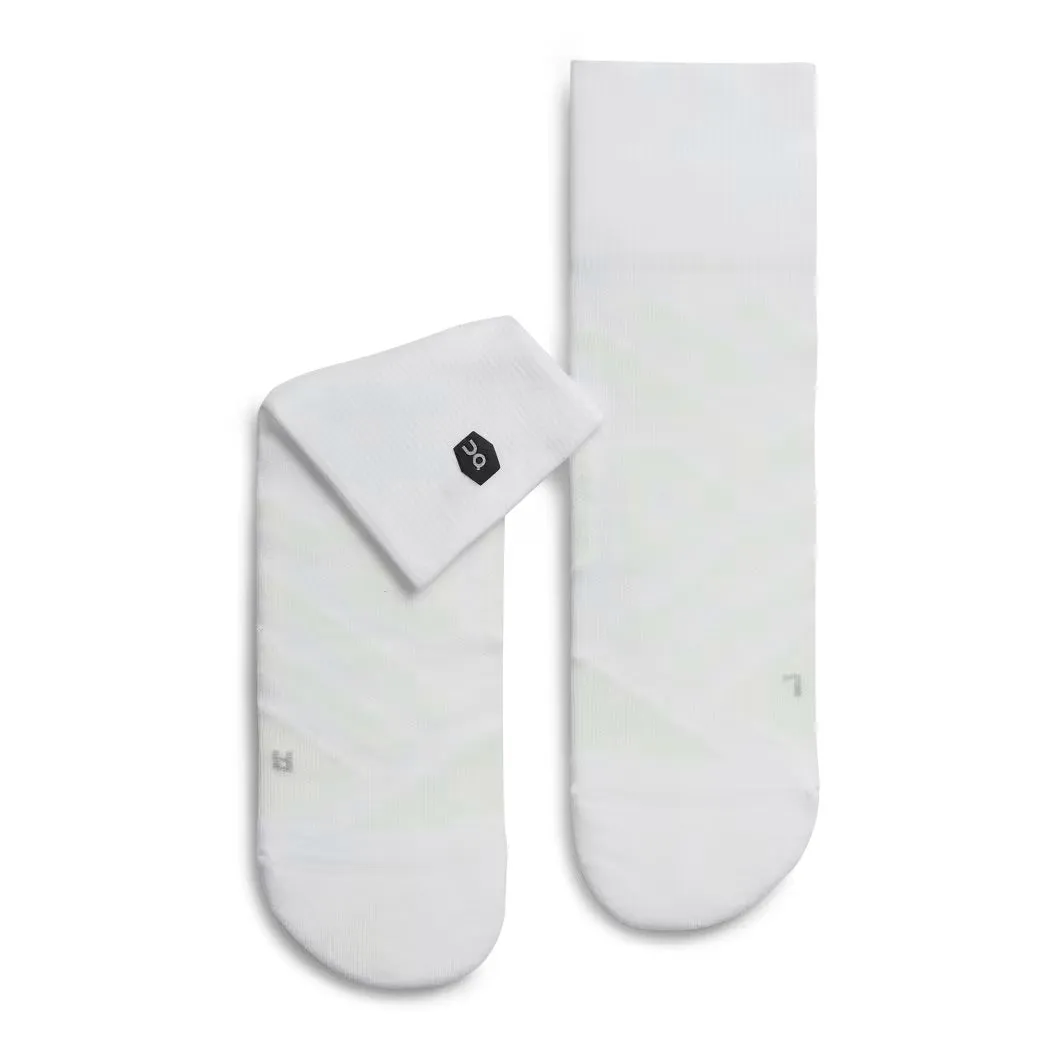 ON Performance Mid Sock White Ivory