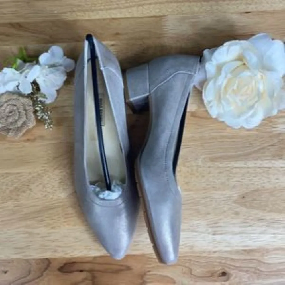 Paul Green Champagne Suede Heels 6