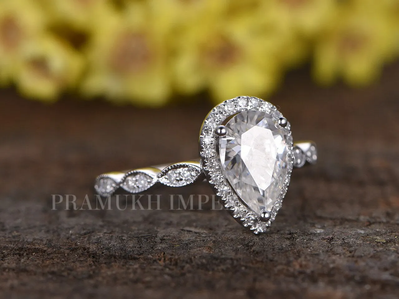 Pear Moissanite Engagement Ring White Gold Vintage Halo Diamond Wedding Ring Promise Cluster Anniversary Gift For Her 1.50CT