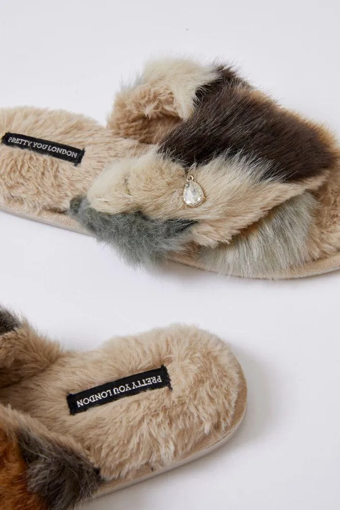 Pretty You London Womens Slider Slippers Blyss in Caramal - Small