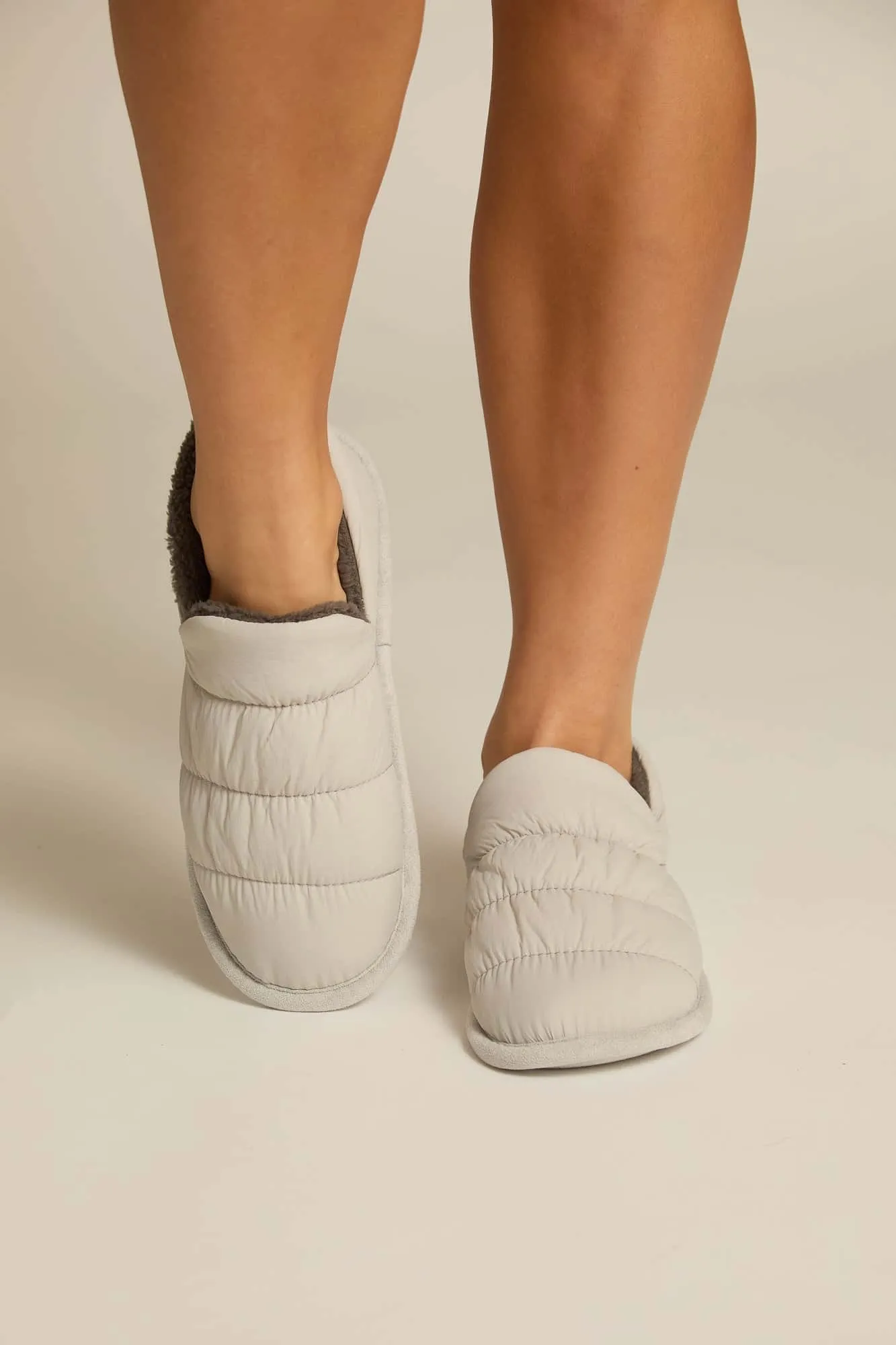 Puffer Footsies