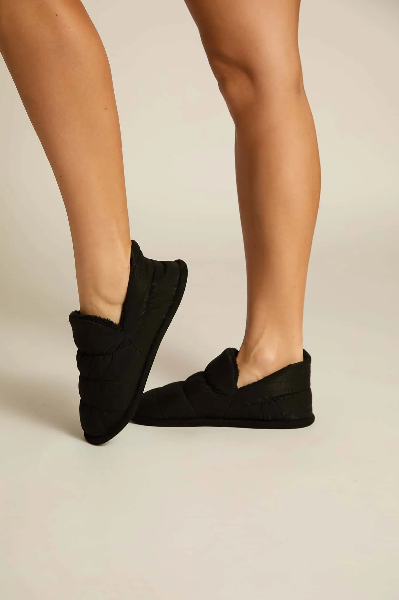 Puffer Footsies