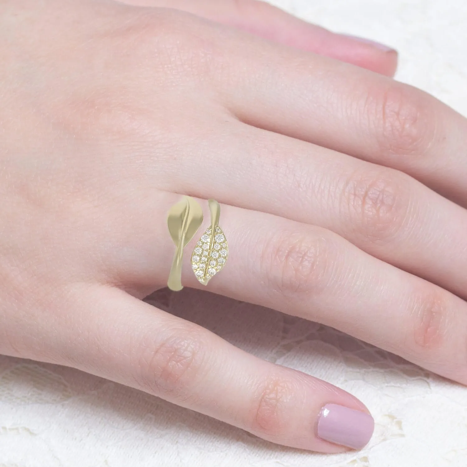 Rebecca - 2 Leaves Diamond Ring