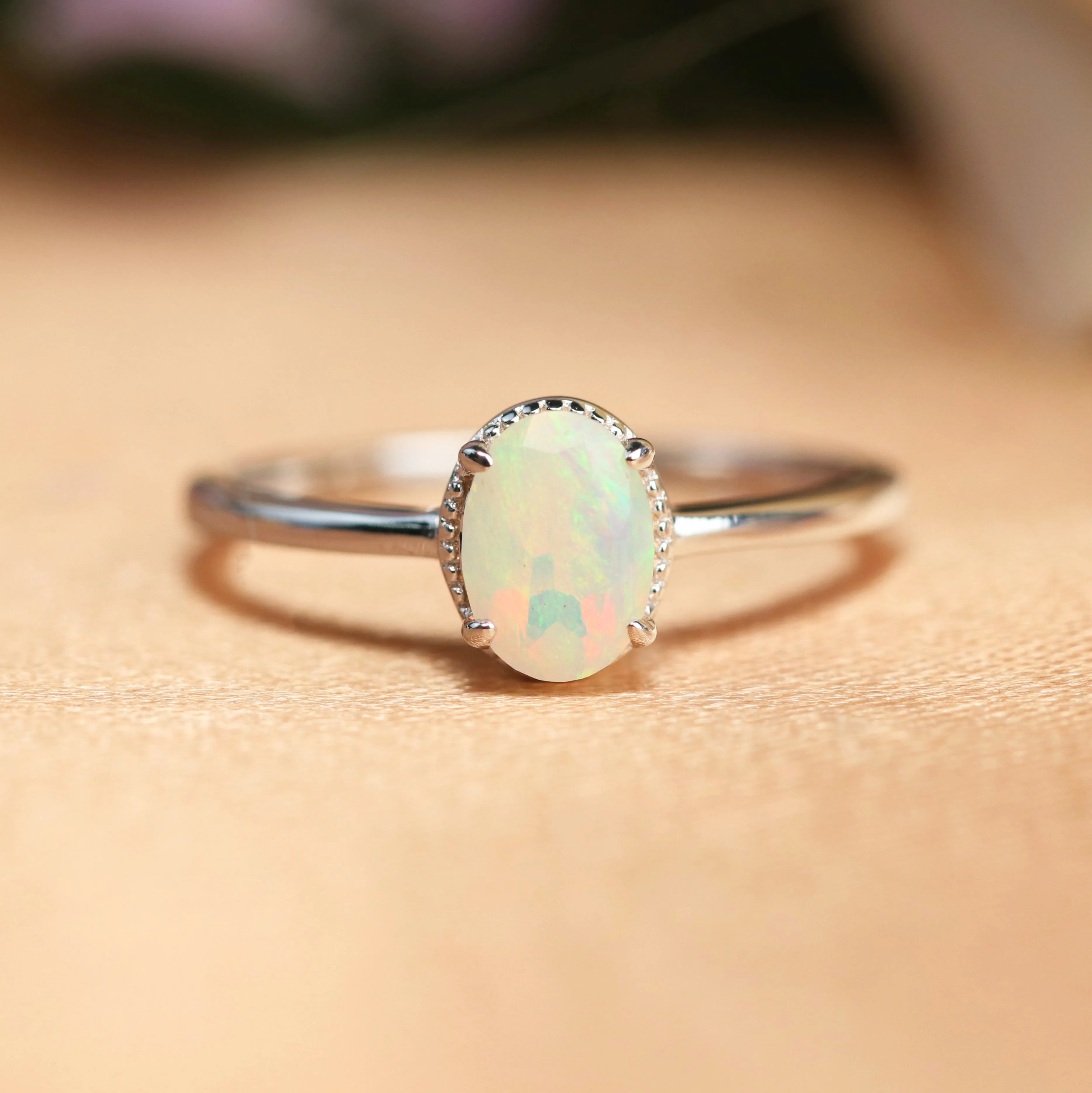 Sale Popular 1 Carat Fire Opal with Diamond Solitaire Wedding Engagement Ring for Women