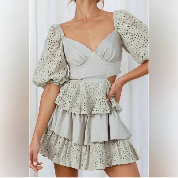 SELFIE LESLIE EMERY FLORAL LACE ACCENT LAYERED RUFFLE TIE BACK DRESS AVOCADO