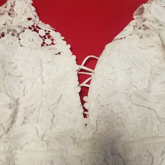 SELFIE LESLIE FIRST DANCE LACE MINI DRESS WHITE