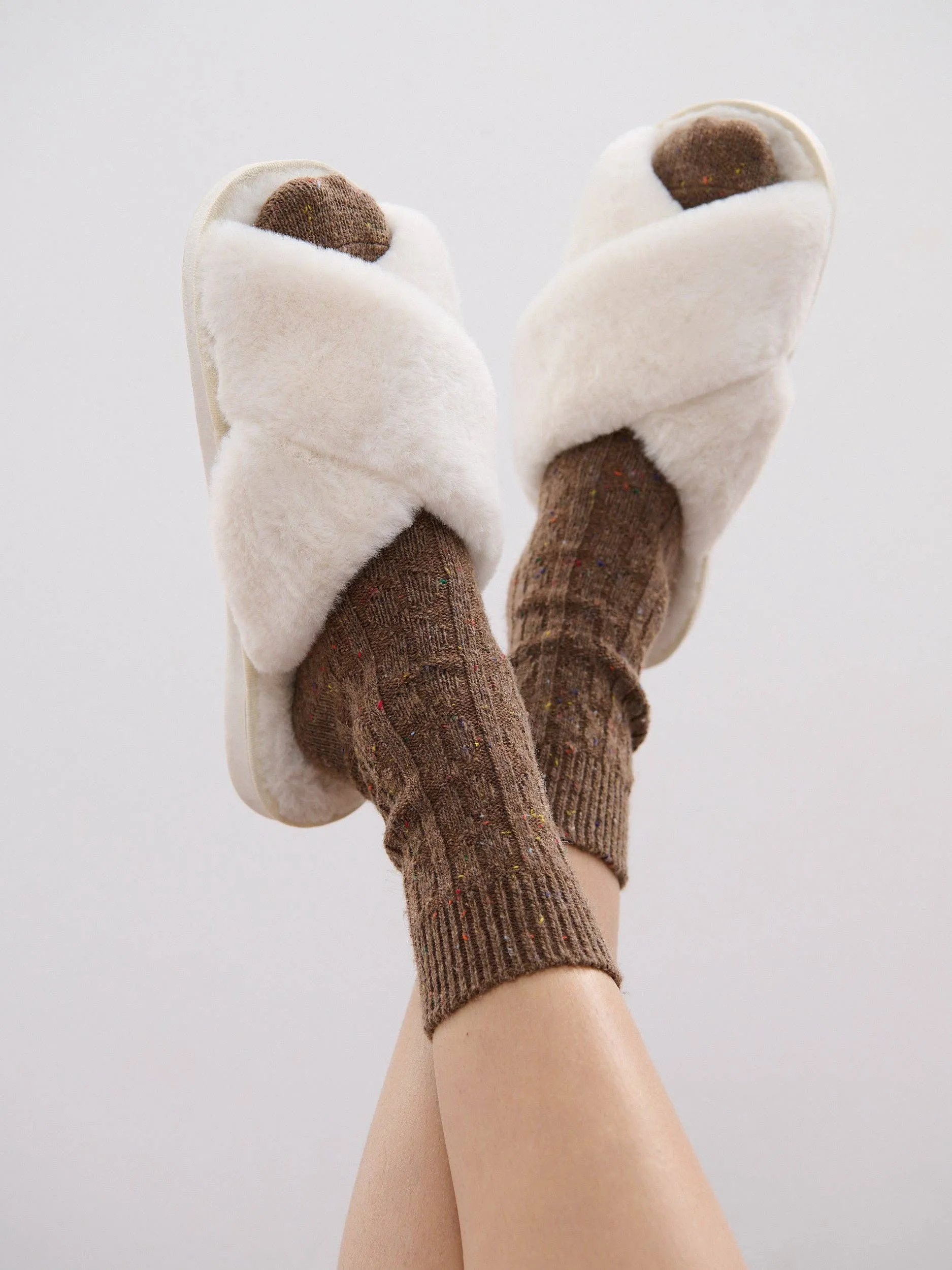 Skylar Fluffy Slippers in White