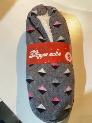 Snug Cozy Indoor Slippers With Fleece Lining Non Slip Bottom