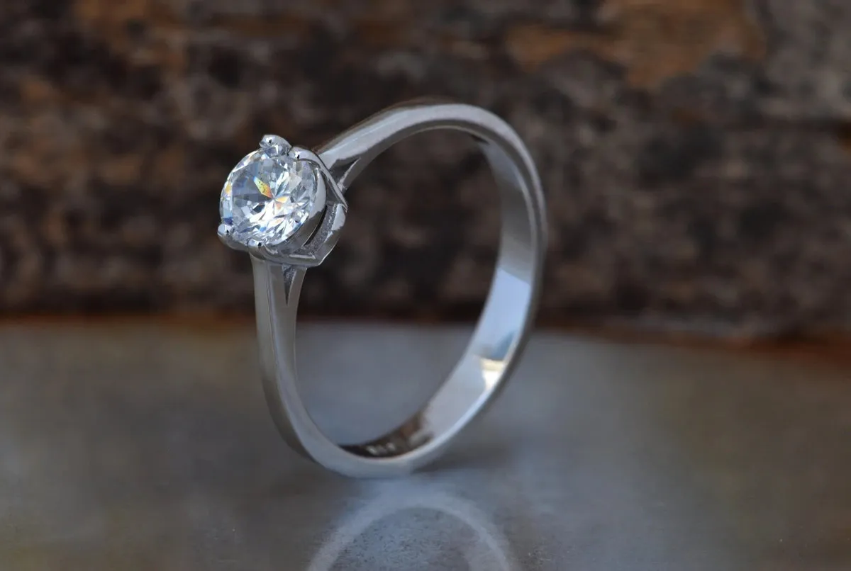 Solitaire diamond ring 0.70 ct diamond-4 prong solitaire ring
