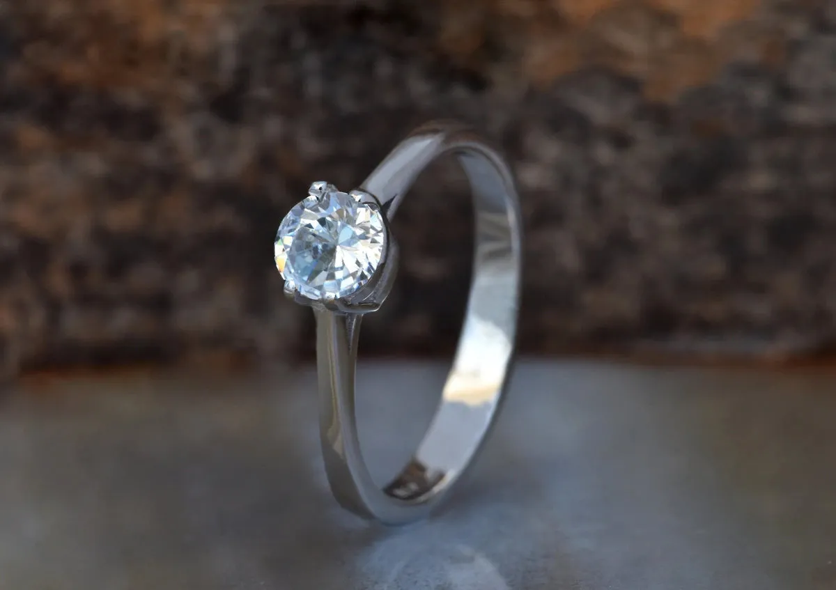 Solitaire diamond ring 0.70 ct diamond-4 prong solitaire ring