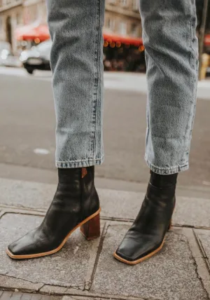 West Black Vintage